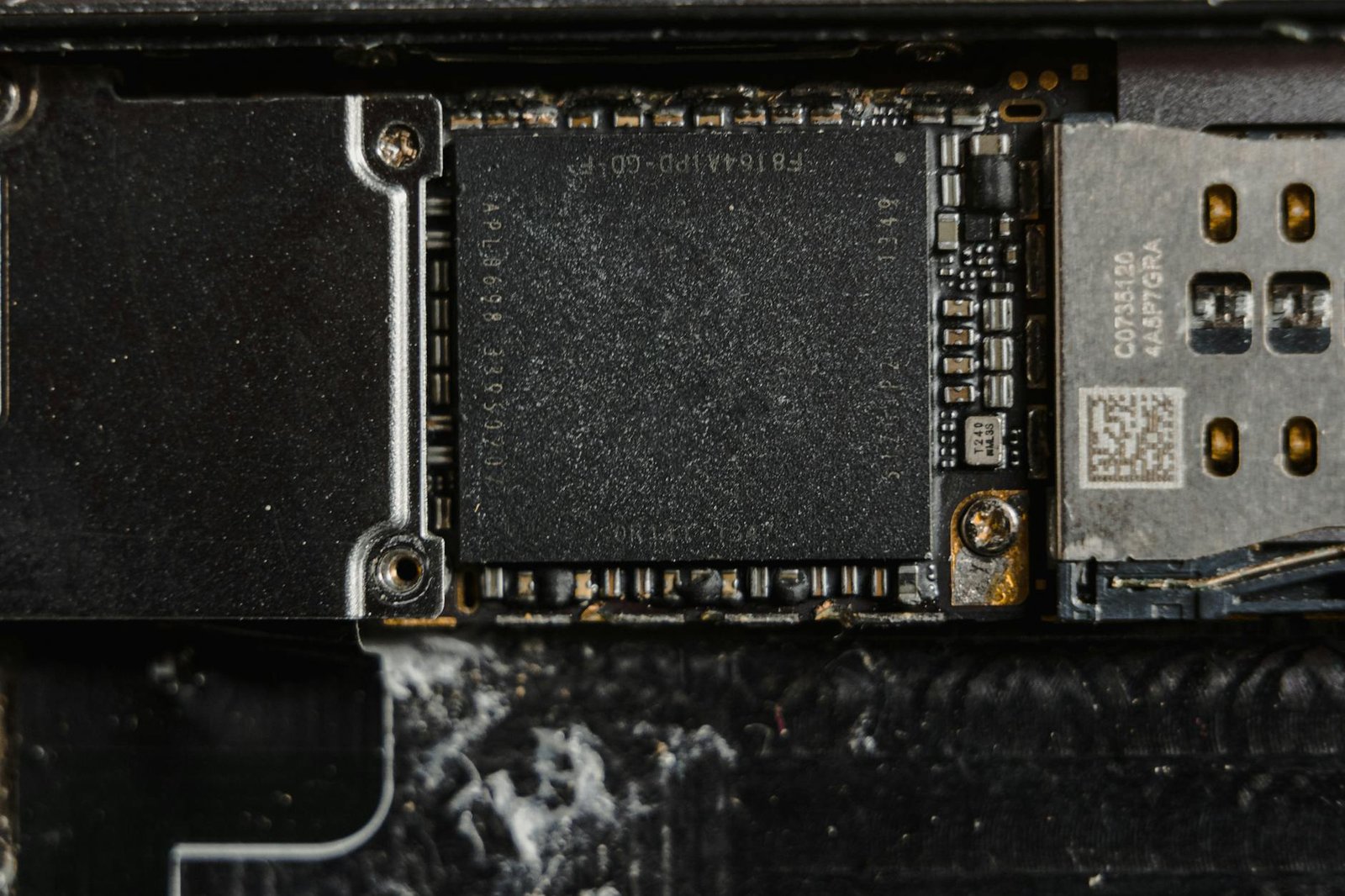 TinyProgrammer: How One Maker Made a Tiny Device That Writes Code, Hangs Out on a BBS & Clocks Out at Night (2026 Build Guide)